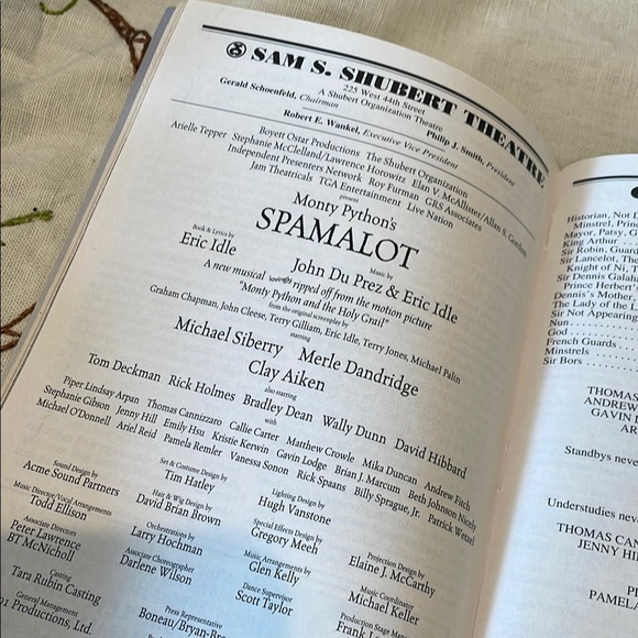 Monty Python's Spamalot Playbill 2008 starring clay Aiken - Picture 2 of 3